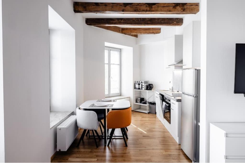 Apartment K2 *